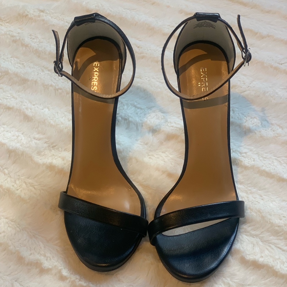 Express Heels